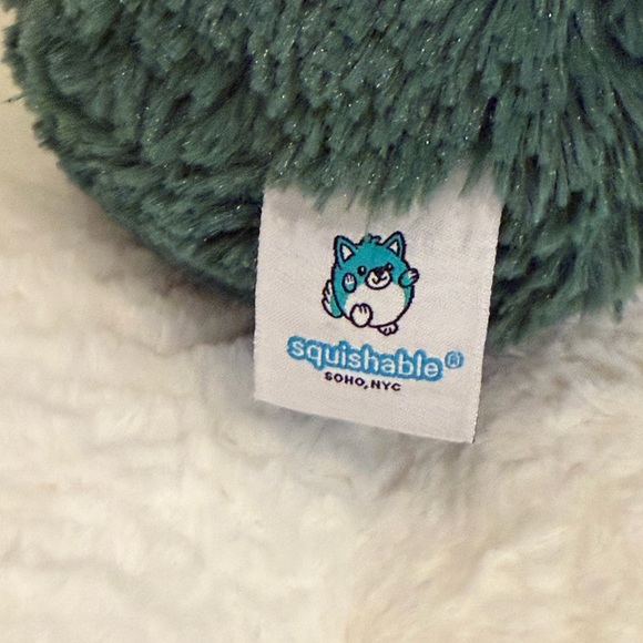 Squishable Avocado - Picture 4 of 6